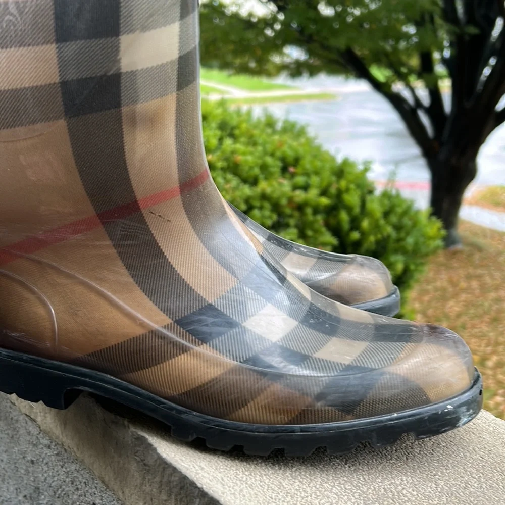 Burberry Rubber Rain Boots in Classic Burberry Plaid